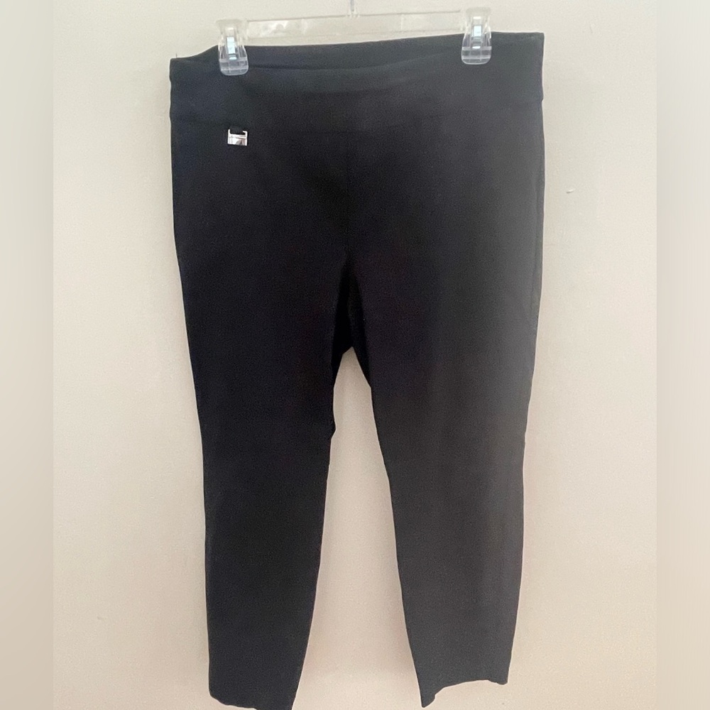 Black ankle pant